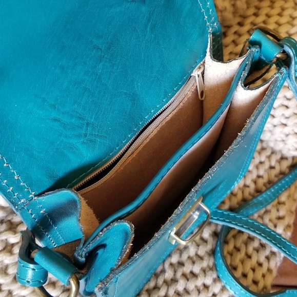 Florence Handbag💙 - Picture 6 of 8